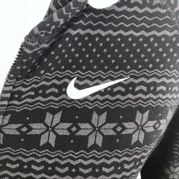 Nike | Black & Grey Zip Up Hoodie - Picture 3 of 8